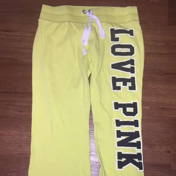 VS PINK Sweatpants Graphic SMALL - Picture 3 of 6